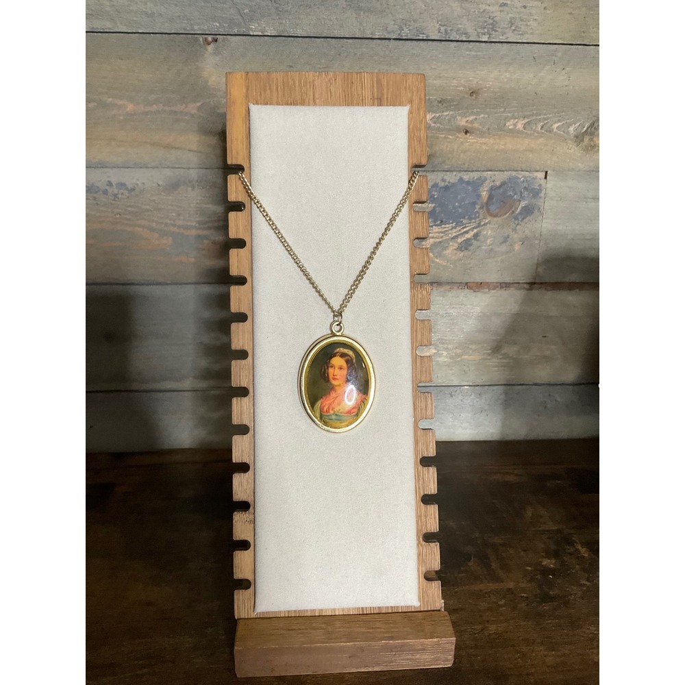 Vintage Portrait Pendant Necklace Gold Tone Victorian Style Oval Cameo Jewelry